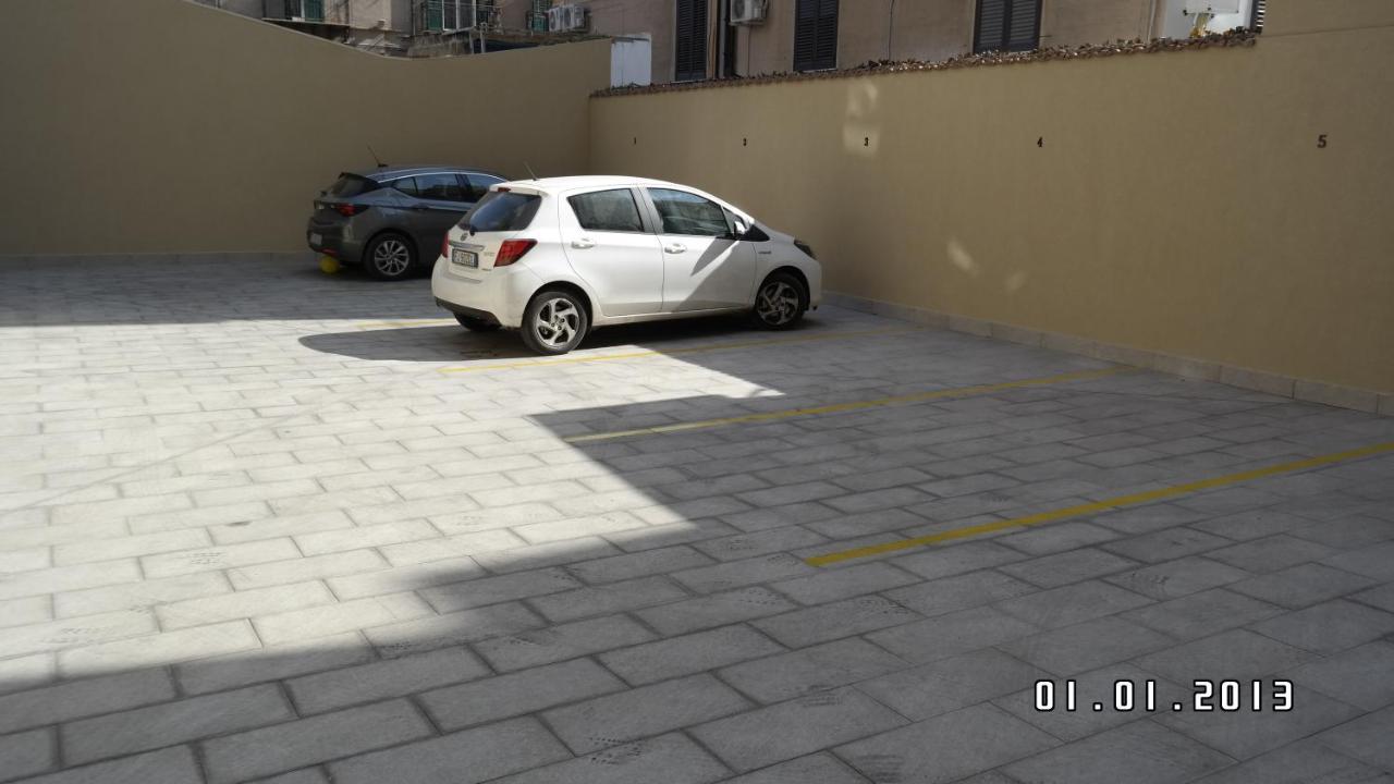 Balsamotto - Appartamento E Parcheggio Palermo Zewnętrze zdjęcie